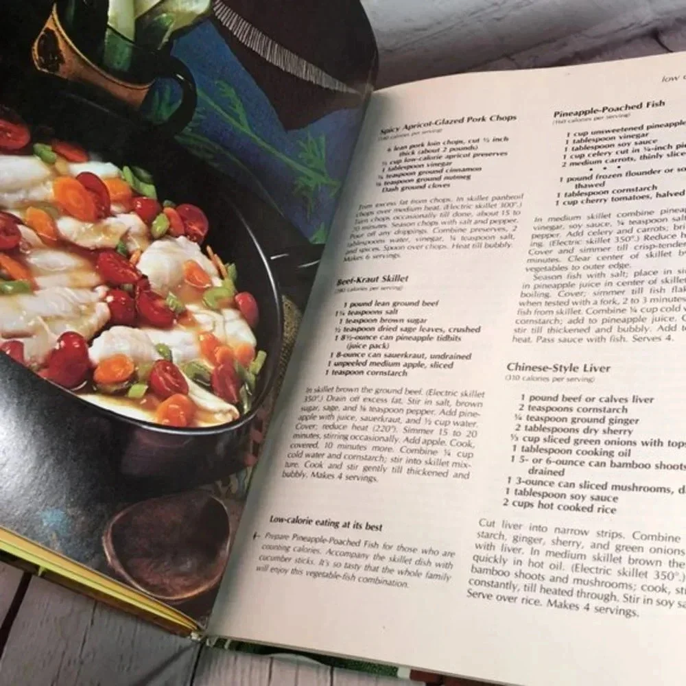 Vintage 1972 Better Homes and Gardens EASY SKILLET MEALS cookbook
